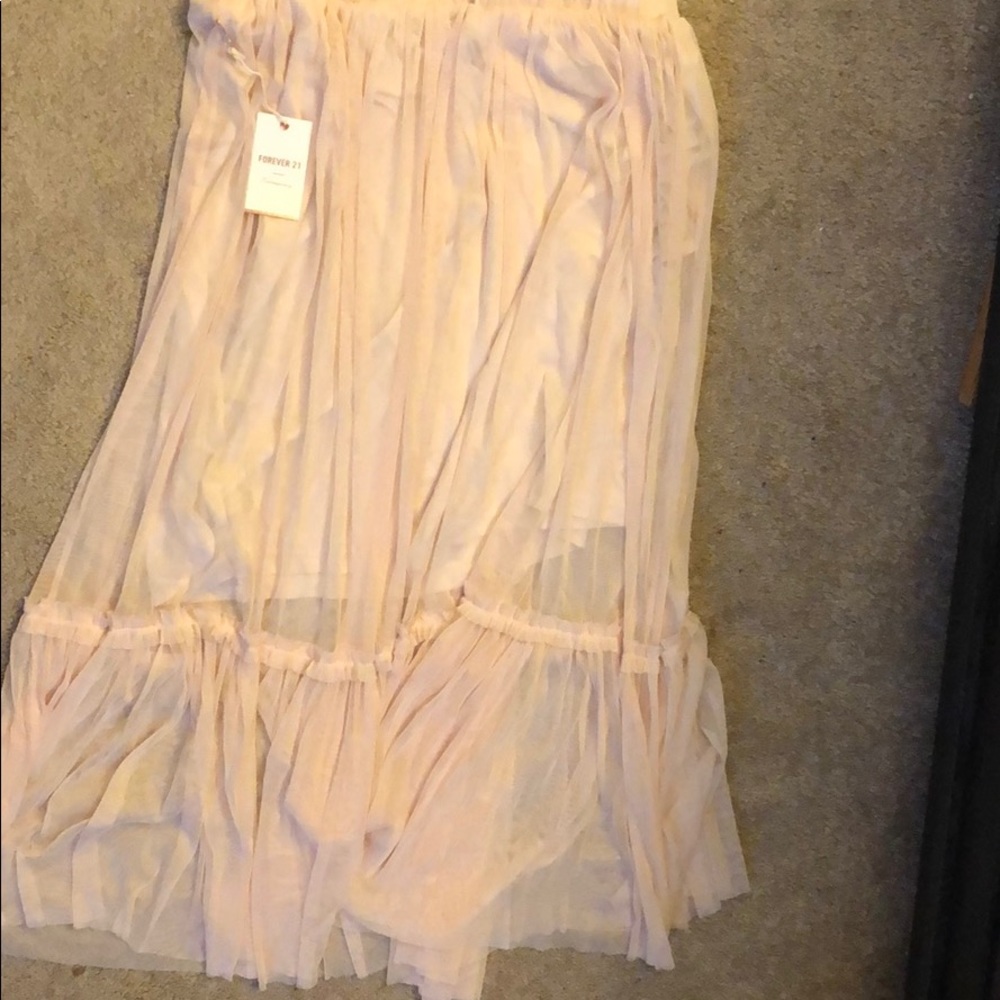 Flowy maxi skirt